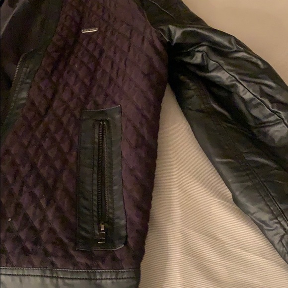 Unique black jacket - Picture 3 of 4